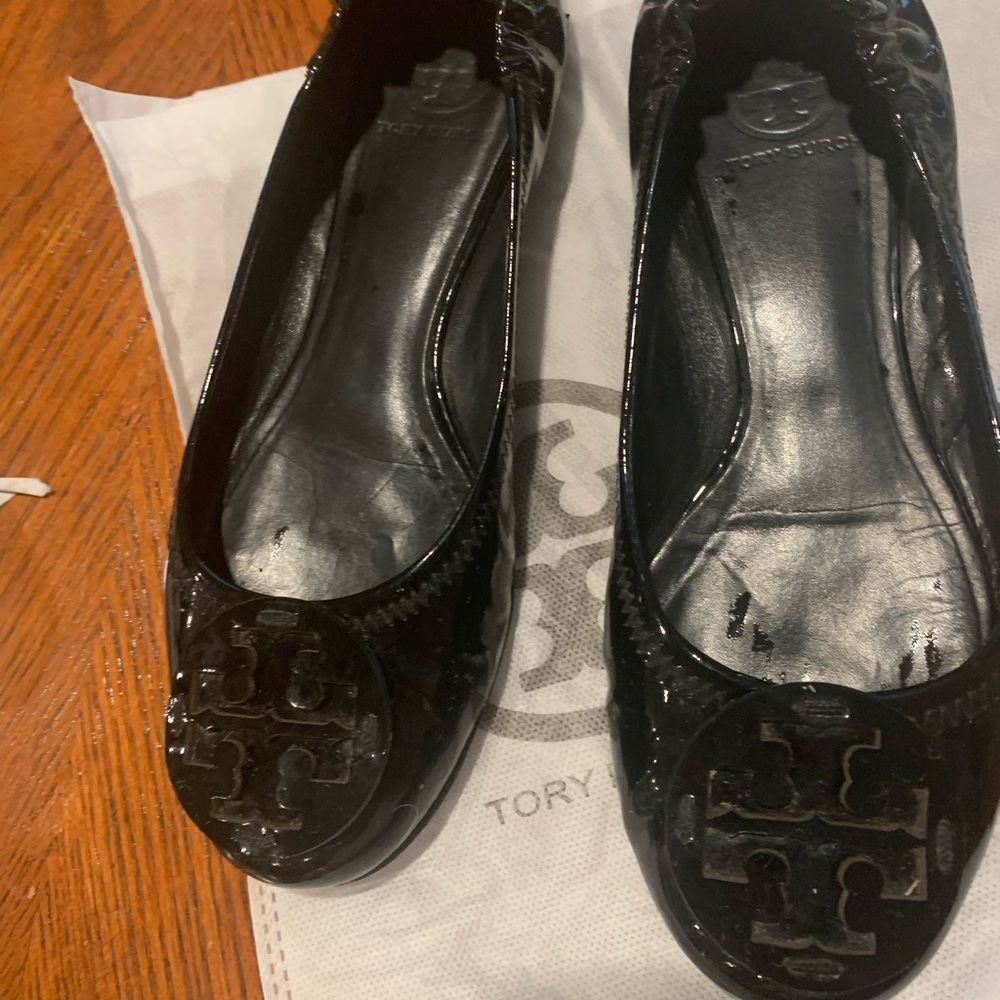 Tory Burch black patent Georgia ballet flats